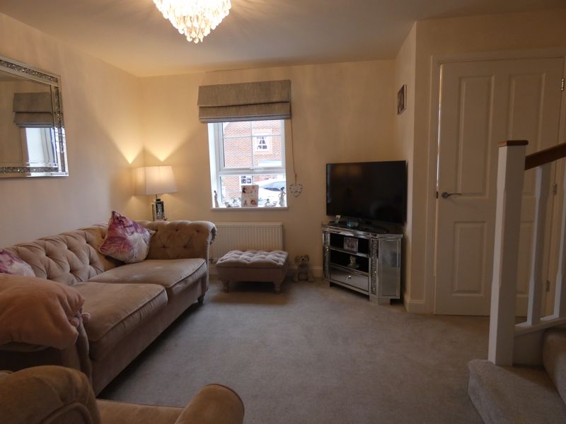 Lounge- click for photo gallery